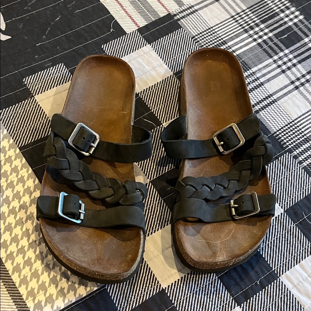 White Mountain Black Sandals